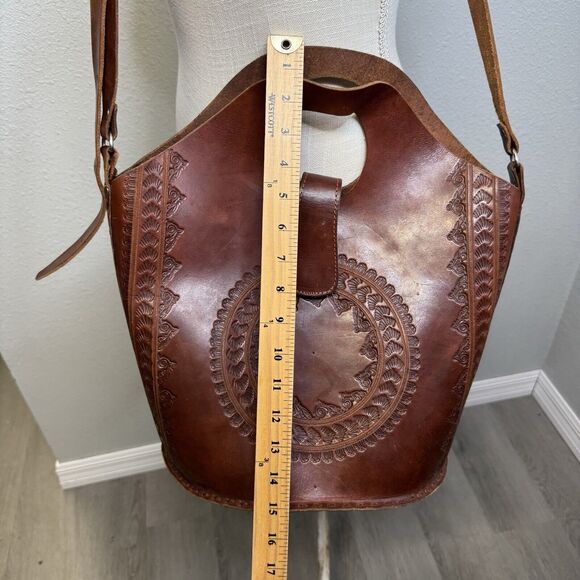 Ladies Genuine Leather Crossbody Purse Round Hand Embossed Mexican Bohemian - Picture 8 of 9